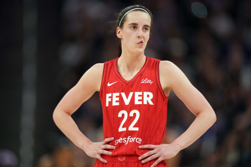 Caitlin Clark injury complicates shooting slump: Experts weigh in