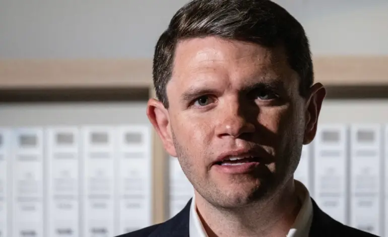 From clean energy warrior to ‘wall of shame,’ James Talarico reverses on a fossil fuel money pledge